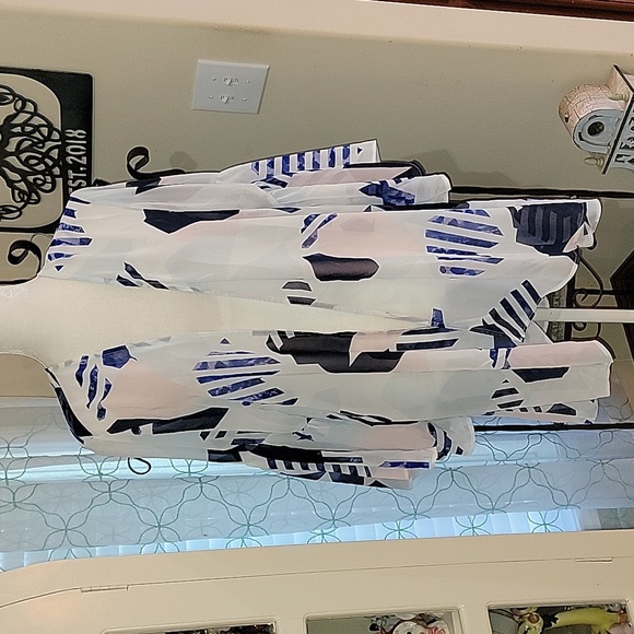 Torrid Chiffon Geometric Blue White Open Front Kimono Women's Size Medium/Large - Picture 6 of 14